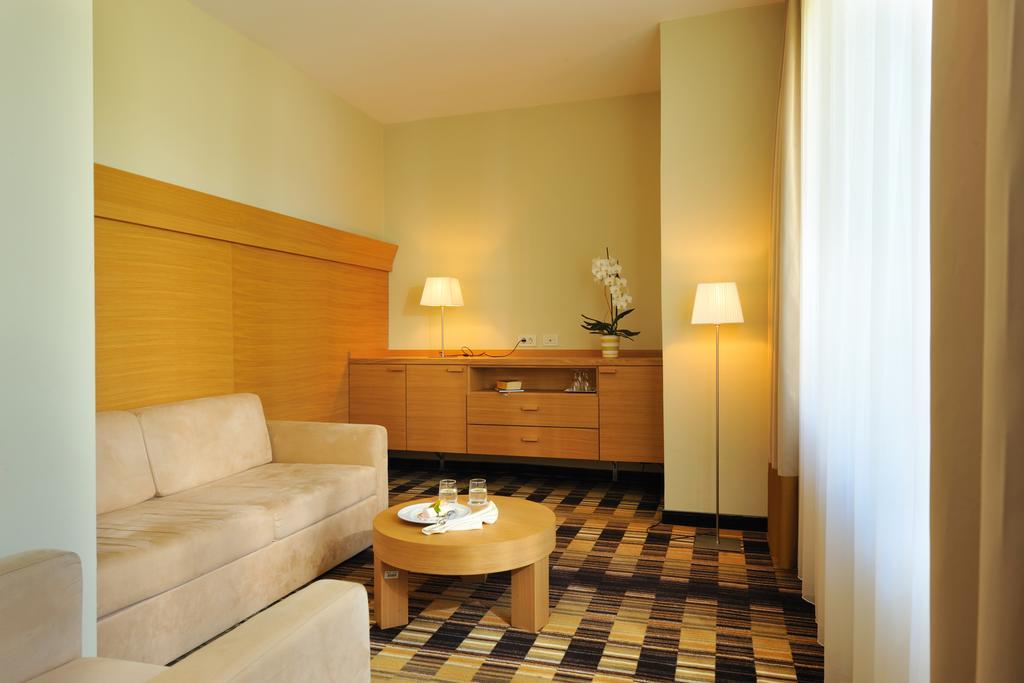 Hotel Smarjeta - Terme Krka 스마예스케토플리체 외부 사진