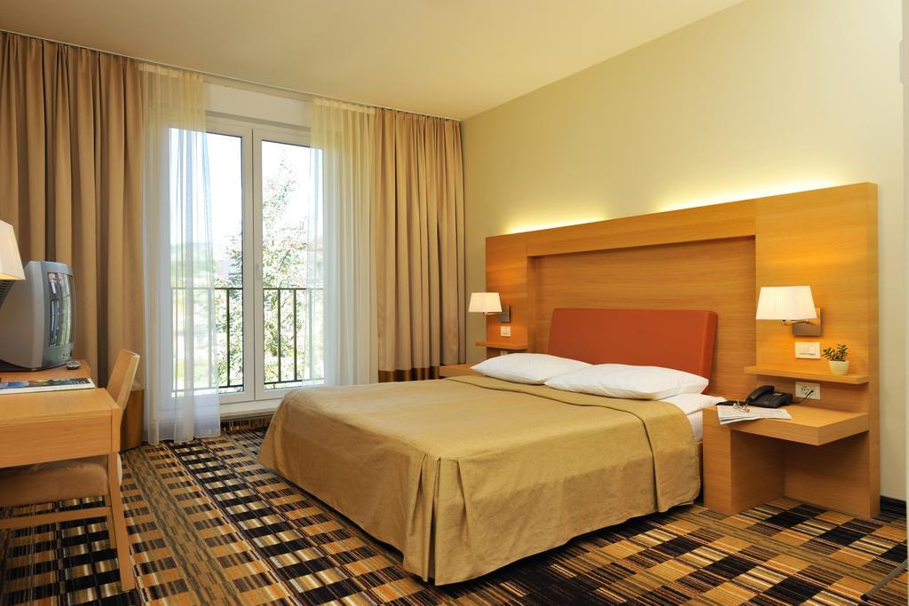 Hotel Smarjeta - Terme Krka 스마예스케토플리체 객실 사진